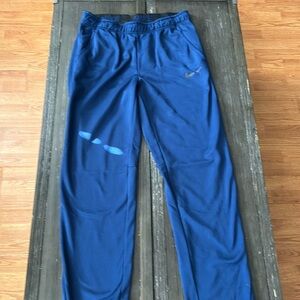 Men’s Nike Dri-Fit pants L